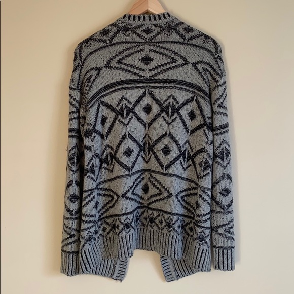 Geometric Print Cardigan - Picture 2 of 4